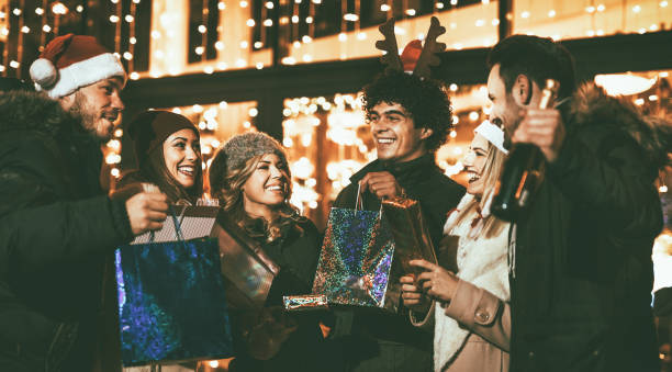 istock Best Friends At Christmas Night 1286182735