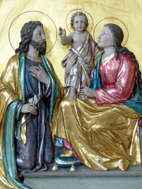 istock Holy Family 1286184249