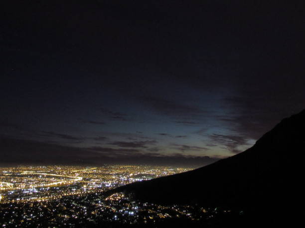 istock Cape Town City Skyline at Dawn 1286216475