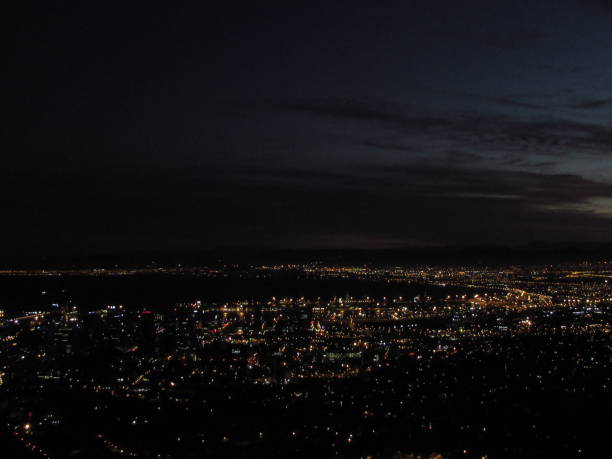 istock Cape Town City Skyline at Dawn 1286216487