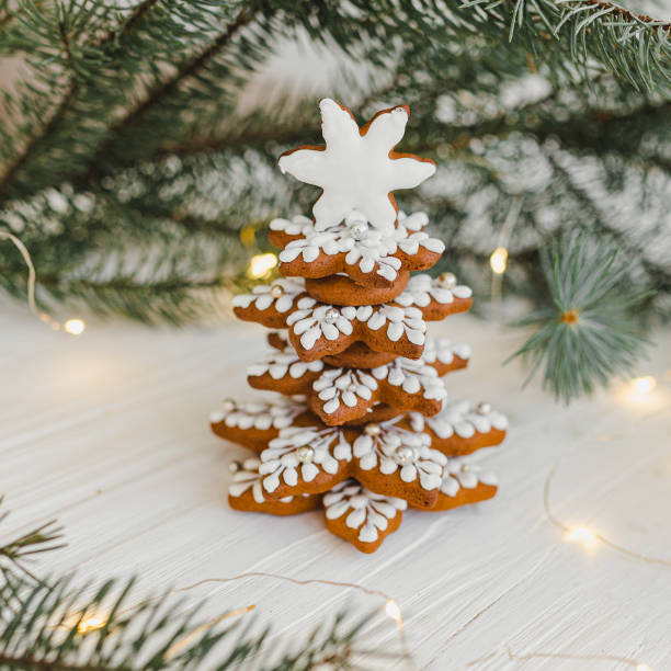 Christmas tree made of gingerbread snowflakes.