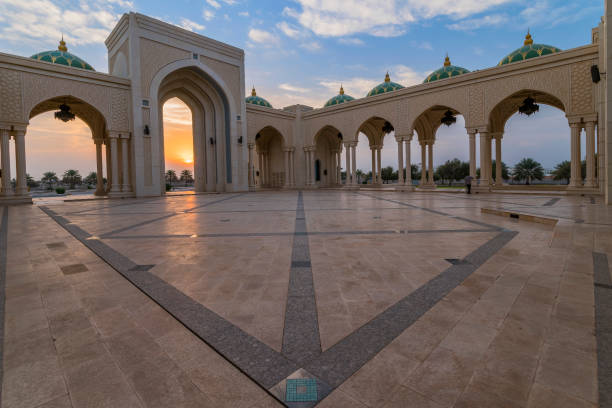 アル・ズルファ・モスク、オマーンのスルタン。 - oman greater masqat mosque al khuwair mosque ストックフォトと画像