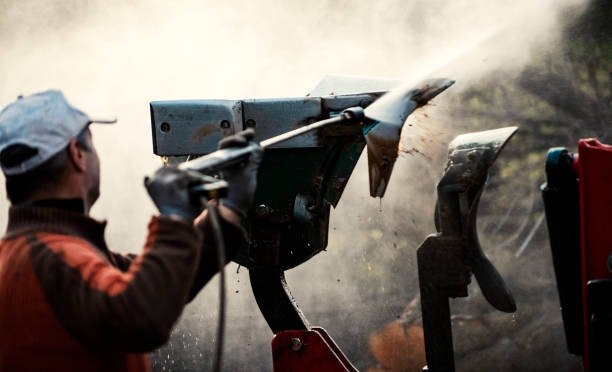 istock High pressure water cleaning 1286286642