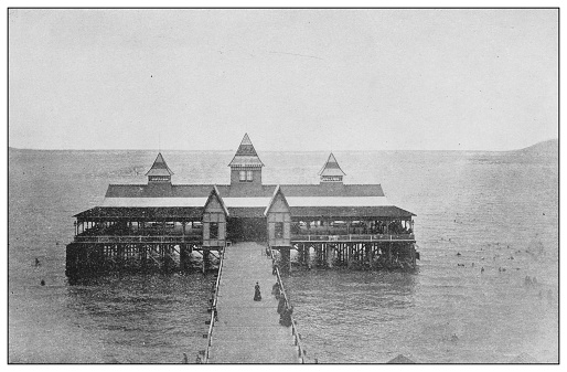 Antique black and white photo of the United States: Great Salt Lake from Garfield Beach