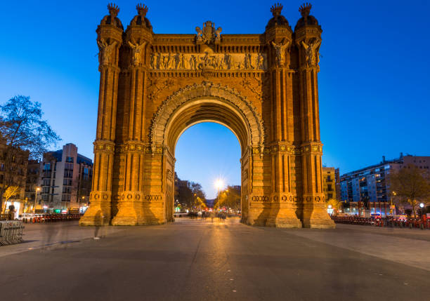istock Triumph Arch in Barcelona at dusk 1286381969