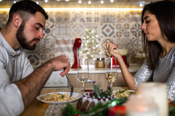 istock Social distancing Christmas 1286383423