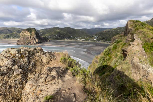 istock Piha Beach, Auckland, NZ 1286398531