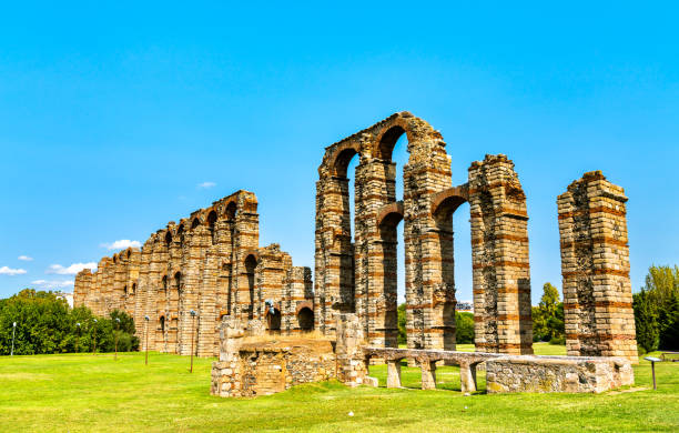 istock Aqueduct of the Miracles in Merida, Spain 1286418399