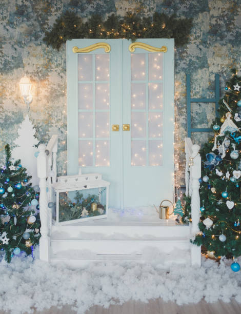 istock Vintage door with Christmas decorations 1286484246