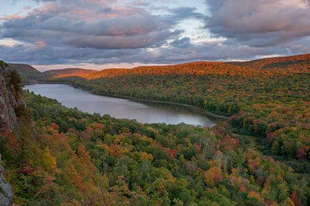 istock Autumn, Lake of the Clouds 1286524331