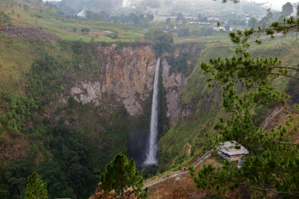 istock Sipiso-piso waterfall at lake Toba, Sumatra, Indonesia 1286533834