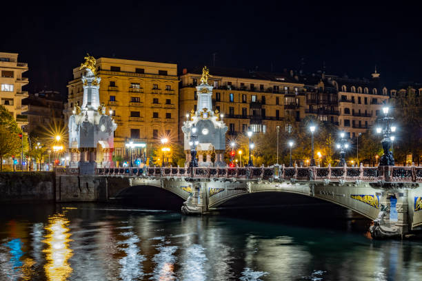 istock San Sebastian (Donostia) Spain by night 1286560329