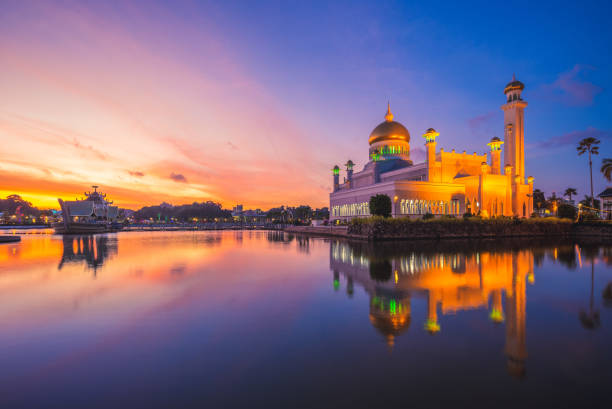 istock Omar Ali Saifuddien Mosque 1286605093