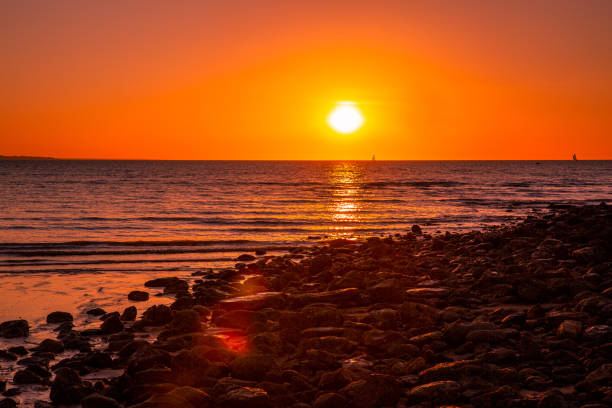 sunset - mindil beach - darwin - darwin northern territory australia beach imagens e fotografias de stock