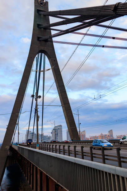 istock North bridge (Moscow bridge) across the Dnieper river in Kiev, Ukraine 1286874408