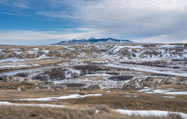 istock Writing on Stone and the Sweetgrass Hills 1286884876
