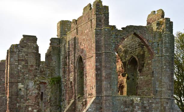 Holy Island Lindisfarne, England lindisfarne monastery stock pictures, royalty-free photos & images