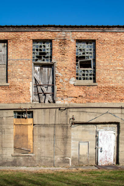 istock Abandoned derelict old industrial area in Amboy, Illinois. 1286905426