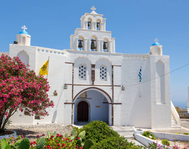 istock Church in Pirgos on Santorini 1287009248