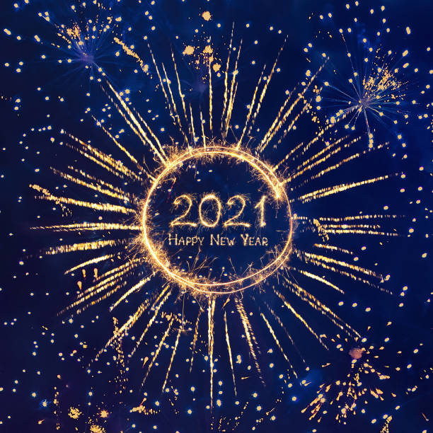 cartão de saudação feliz ano novo 2021 - outdoor fire - fotografias e filmes do acervo