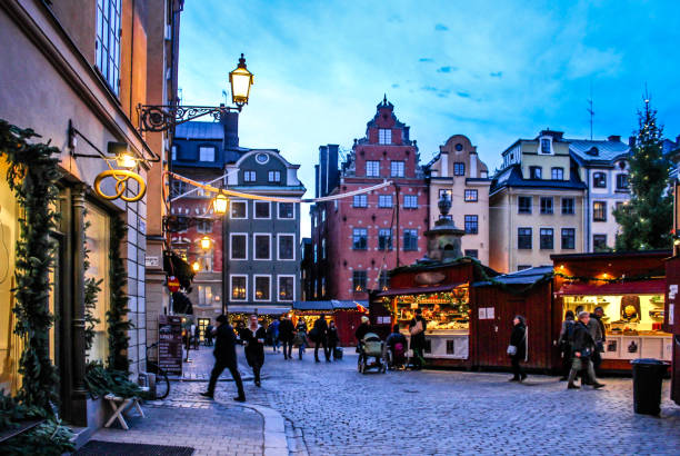 adviento en el casco antiguo de estocolmo - stockholm market europe sweden fotografías e imágenes de stock