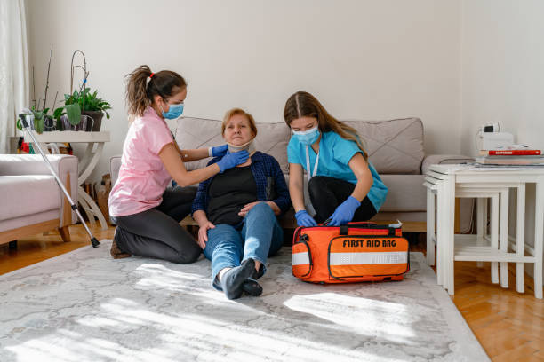 istock Paramedics give first aid to an unconscious elderly woman 1287069823