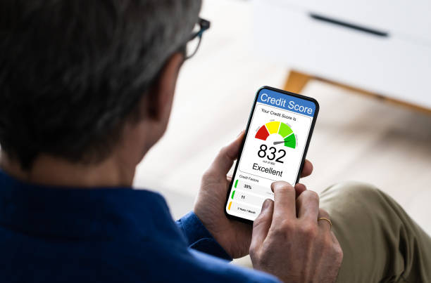 istock Online Credit Score Report 1287080131