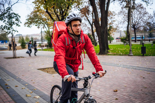 istock Food delivery on bicycle 1287082031