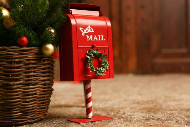 istock mailbox to santa claus 1287105383