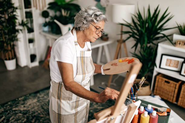 istock Painting is my passion 1287114490