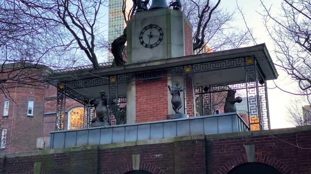 Central Park Zoo. George Delacorte Musical Clock, NYC, USA