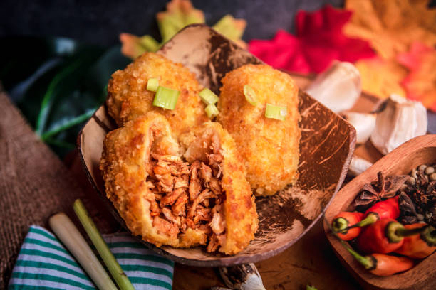 Bolinhos de Carne e Batata: Petisco Crocante e Saboroso - receita deliciosa profissional - passo 1