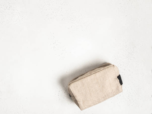 Cosmetic Bag Pictures | Download Free Images on Unsplash