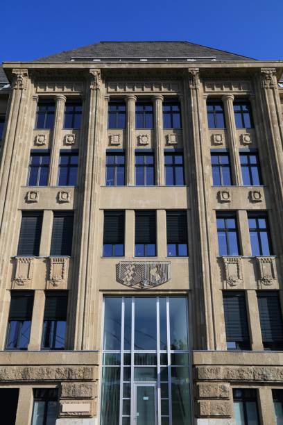 istock North Rhine-Westphalia chancellery 1287183809