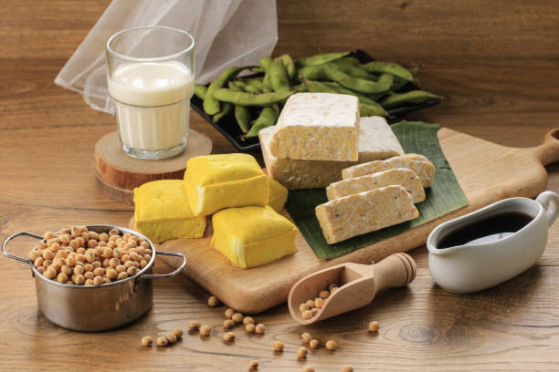 prodotto di soia - soybean merchandise soy milk milk foto e immagini stock