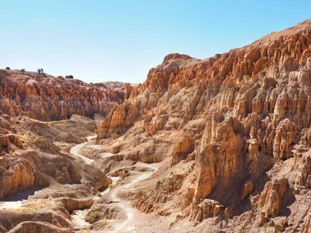 istock Trail Through the Formations of Cathedral Gorge, Nevada 1287272391