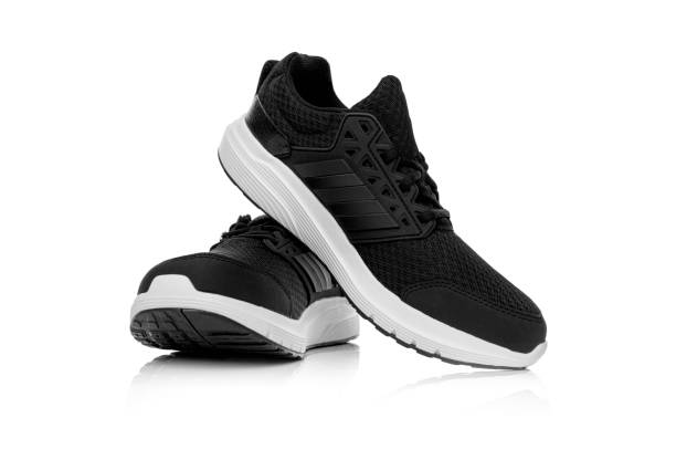 istock Unbranded modern sneaker isolated on a white background. 1287289964