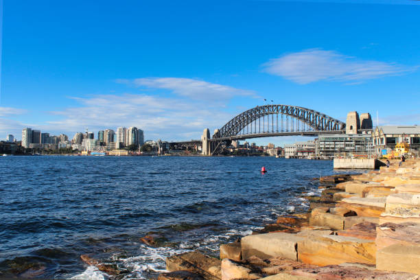 vista de millers point para a ponte do porto de sydney e milsons point - milsons point - fotografias e filmes do acervo