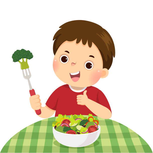 stockillustraties, clipart, cartoons en iconen met de illustratieverhaal van de vector van een weinig jongen die verse plantaardige salade eet en duim omhoog teken toont. - jongen peuter eten