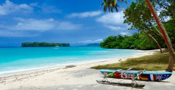Champagne Beach Champagne Beach is one of the most known in Vanuatu for the white sand and an incredible clear water vanuatu stock pictures, royalty-free photos & images