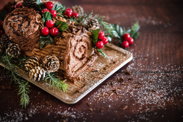 Thanksgiving and Christmas Keto Dishes Christmas log cake, Quebec, Canada christmas cake stock pictures, royalty-free photos & images