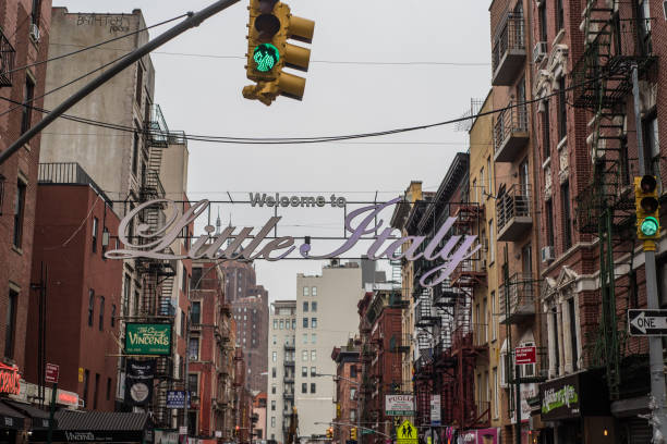 istock Welcome to Litte Venice sign 1287427922