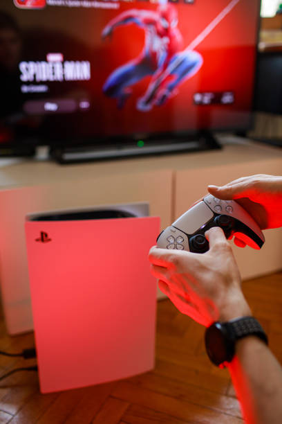 console e giochi sony playstation 5 - spiderman foto e immagini stock