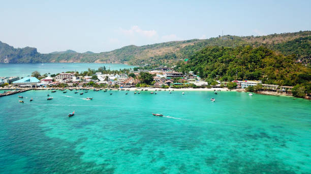 istock Turquoise clear water. Yachts, boats floating 1287564929
