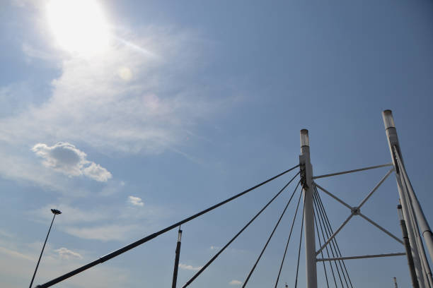 elementos de puente de cerca - nelson mandela bridge bridge cityscape south africa fotografías e imágenes de stock