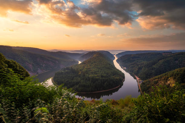 istock Saar river bend near Mettlach 1287593528