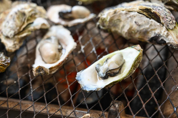 istock Roasted oysters in Penghu, Taiwan. 1287598649