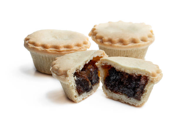 istock Christmas mini mince pie isolated on white 1287610107