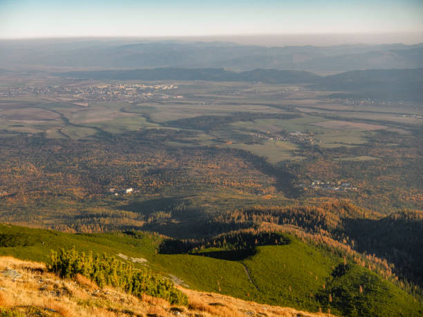 istock View of the autumn mountain 1287613530