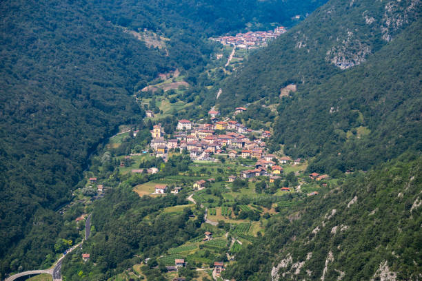 istock A small Italian village 1287631606